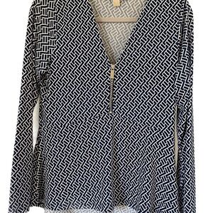 Michael Kors Gray and White Geometric Design